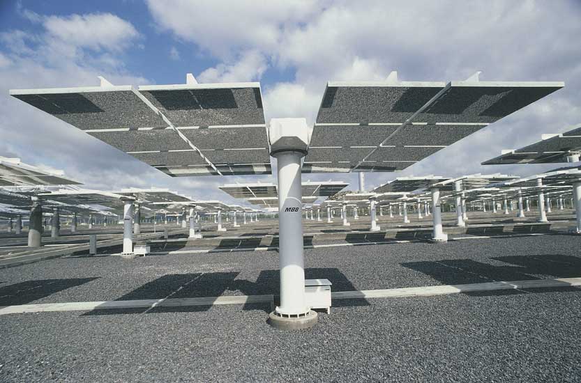 Centrale solare di Adrano, Sicilia Specchi disattivati per il maltempo nella centrale solare, Sicilia, Adrano (CT).
© De Agostini Picture Library.