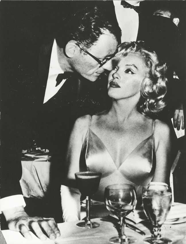 Marilyn Monroe e Arthur Miller Marilyn Monroe con il marito, lo scrittore Arthur Miller.
© De Agostini Picture Library.