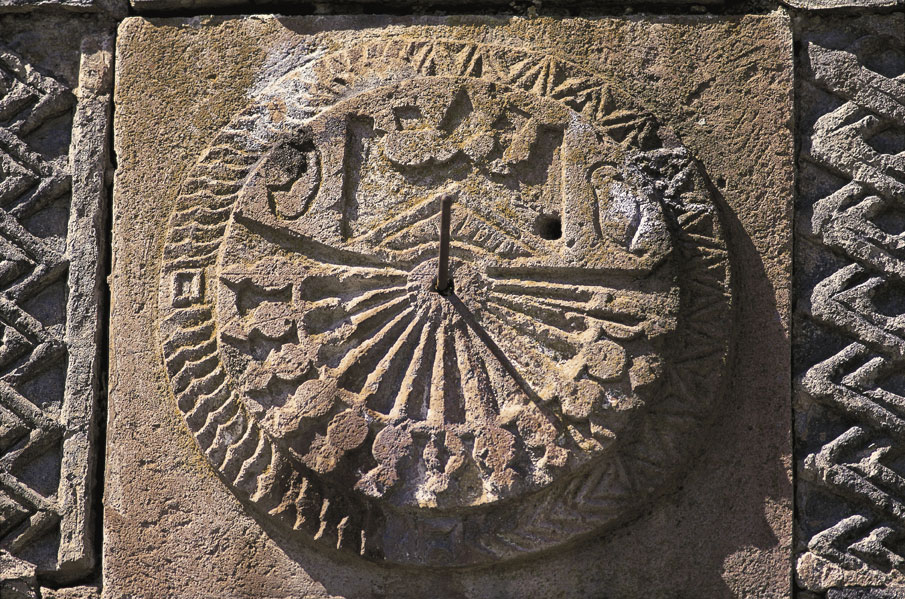 Meridiana, Cattedrale di Talin Meridiana risalente al VII secolo, Cattedrale di Talin, Armenia.
© De Agostini Picture Library.